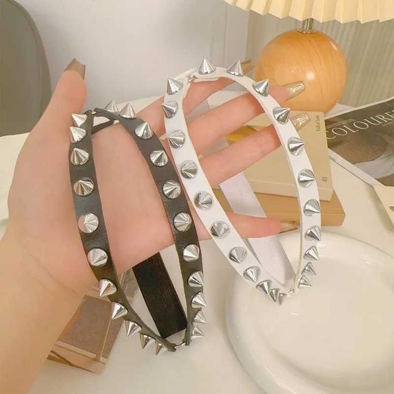 Double Row Cone Spike Leg Gart – Garter Belt Set Bewertung und Preis
