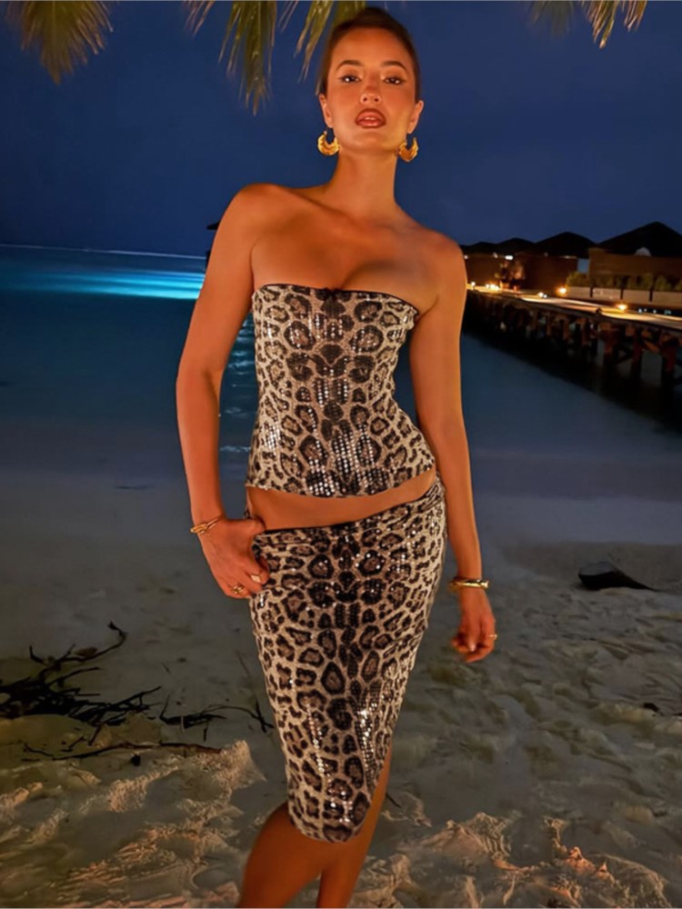 Woman 2 Piece Set Outfit Sexy  – Strapless Bra Backless Bewertung und Preis